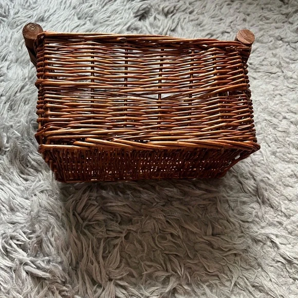 Storage basket - Picture 2 of 3